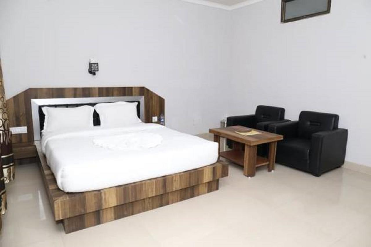 Hotel Europa Inn Dimāpur Kültér fotó