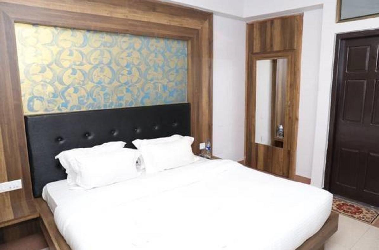 Hotel Europa Inn Dimāpur Kültér fotó